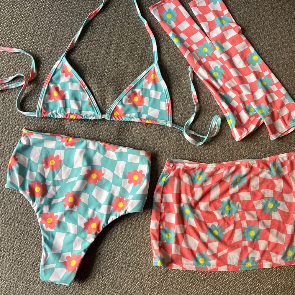 Freedom Rave Wear 5 piece outfit set - Picture 2 of 4